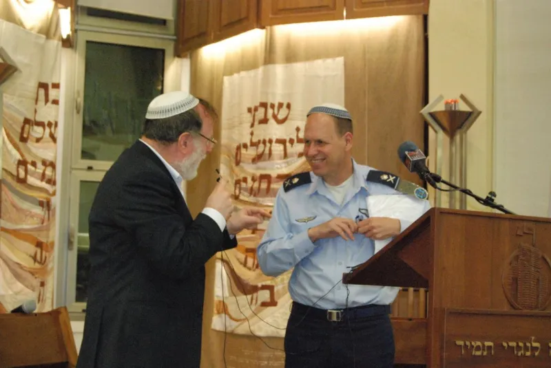 האלוף חגי טופולנסקי, אמש