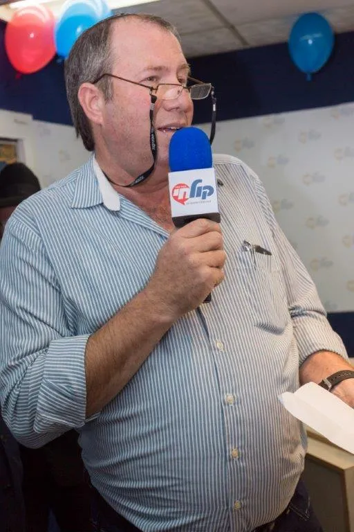 דיליאון קול חי