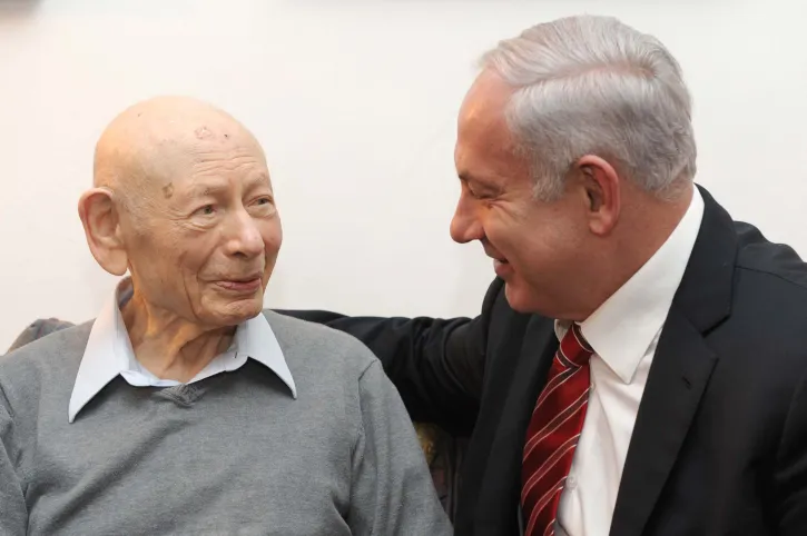 "בן של היסטוריון" | עם אביו, פרופ' בן ציון נתניהו