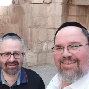 פרק 5: שירו של אברימי רוט - 'חסד שבחסד'
