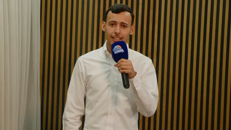 "ריגשת אותי": המתמודד שהצליח לגרום לשופט לקום מהכיסא