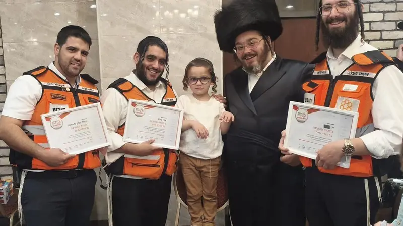 הילד שנפל מהמרפסת חזר לפגוש את מציליו