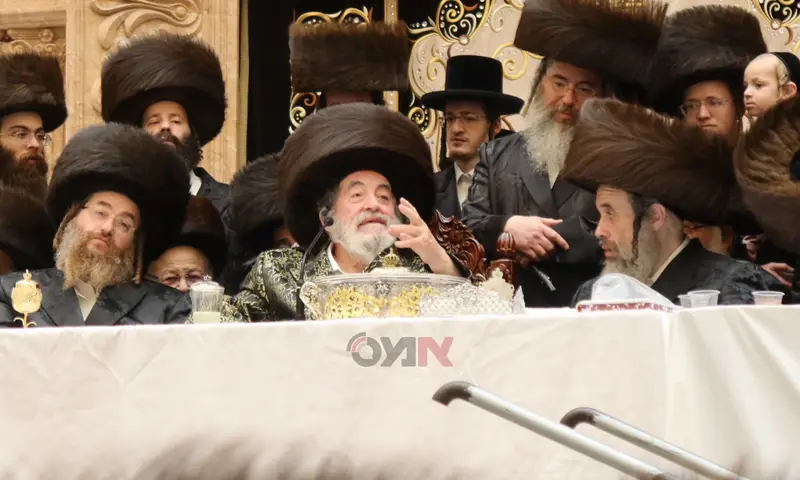 לצד שירי אמונה: האזעקה בטיש ודברי הביטחון של הרבי