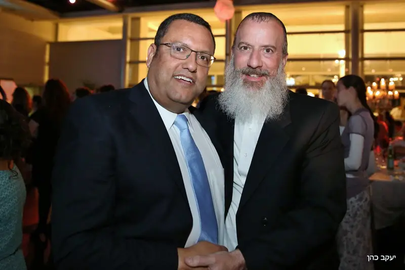 משה ליאון יוסי דייטש