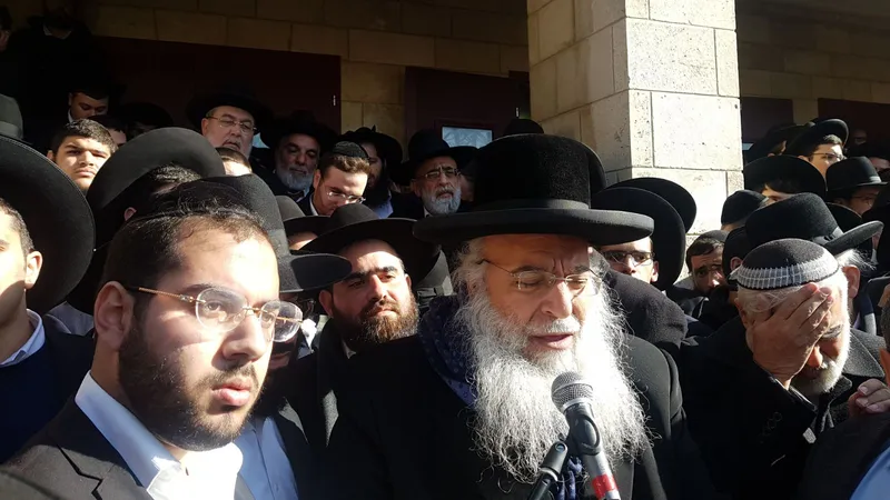 הרב שמואלי הלווית הרב ממן