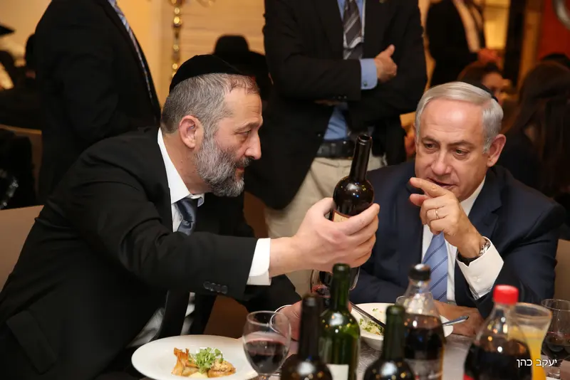 נתניהו דרעי צילום יעקב הרצוג