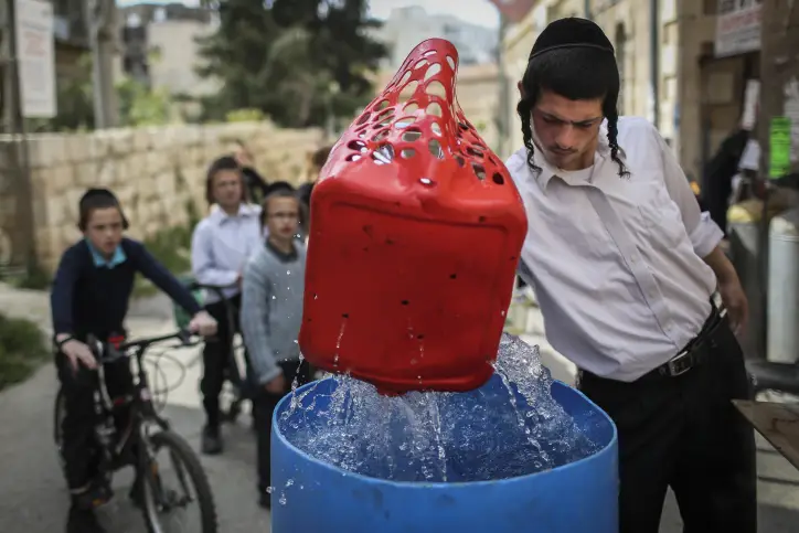 הגעלת כלים, נקיון, פסח