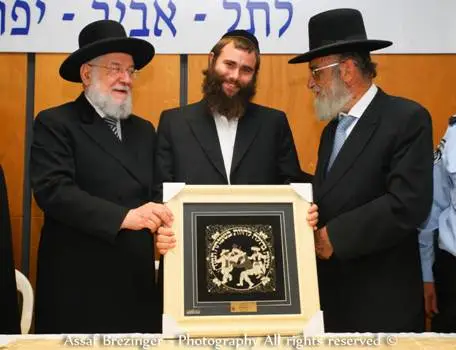 הרמת כוסית זקא תל אביב