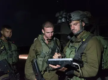 חיילים