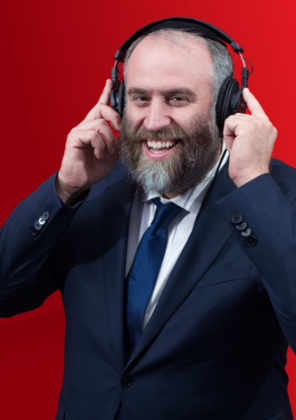מנגן לכם את היום