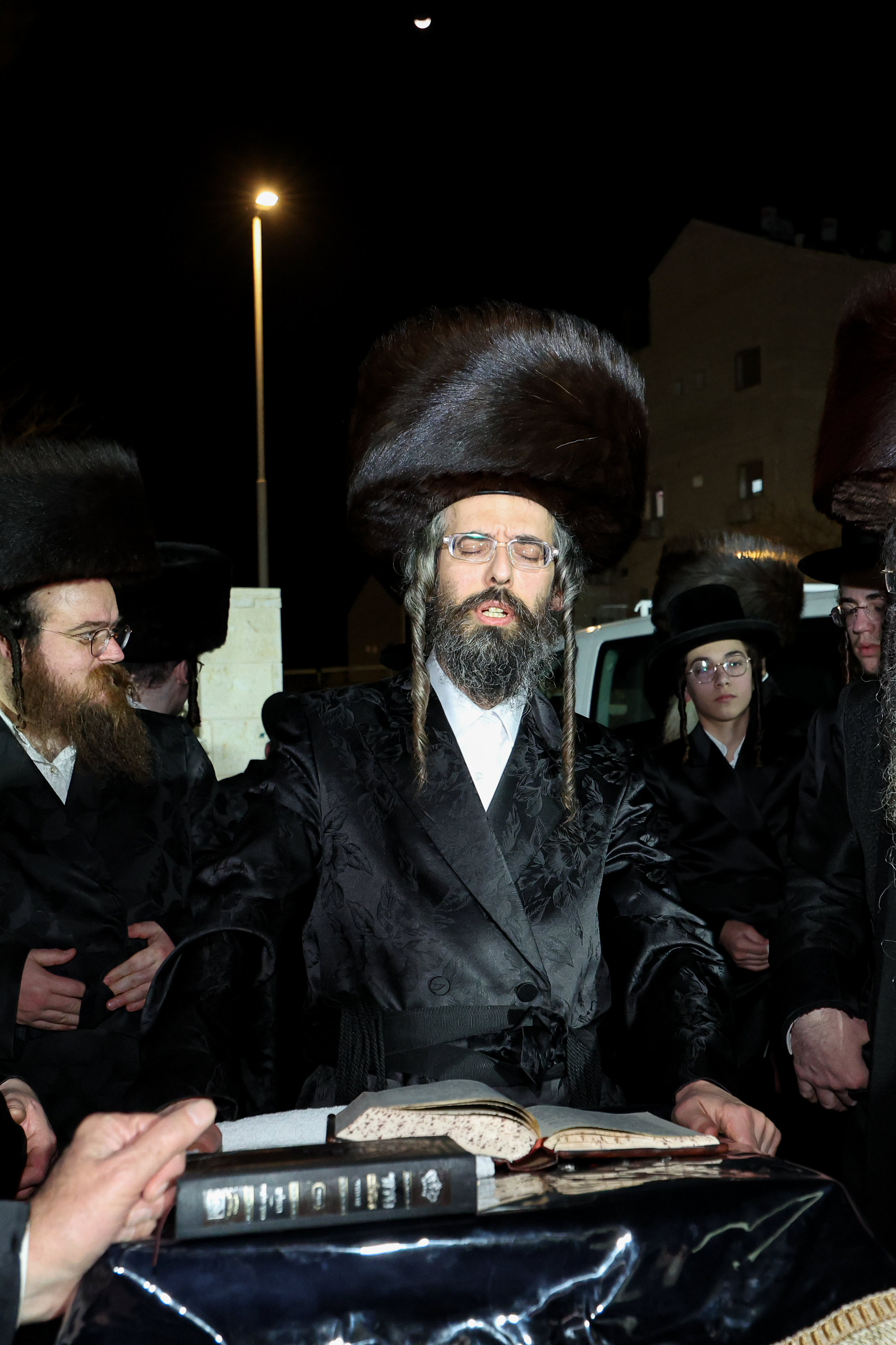 שבת אופרוף זוויעהל, צילום א אייזנבאך (60)
