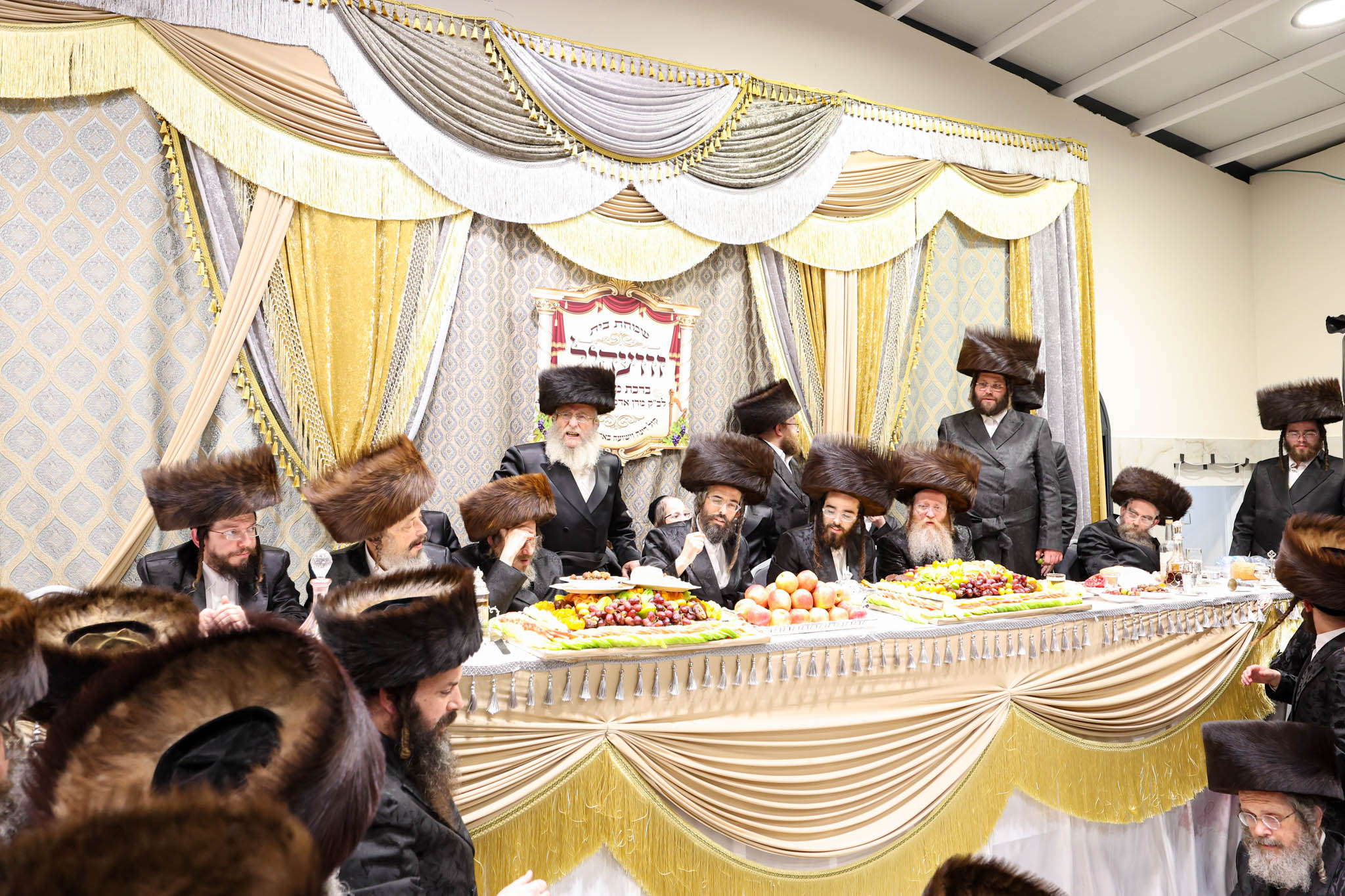 טיש טו בשבט, זוויעהל, צילום א איינבאך (45)