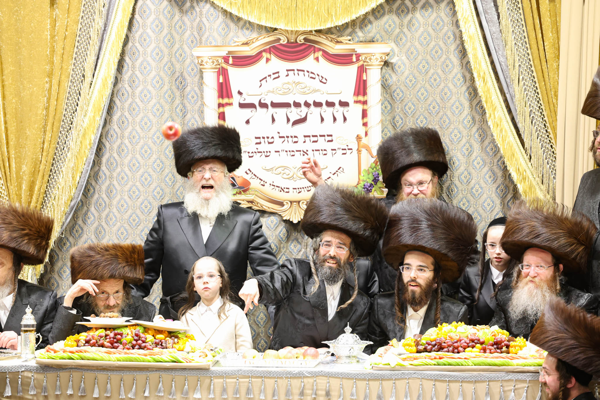 טיש טו בשבט, זוויעהל, צילום א איינבאך (51)