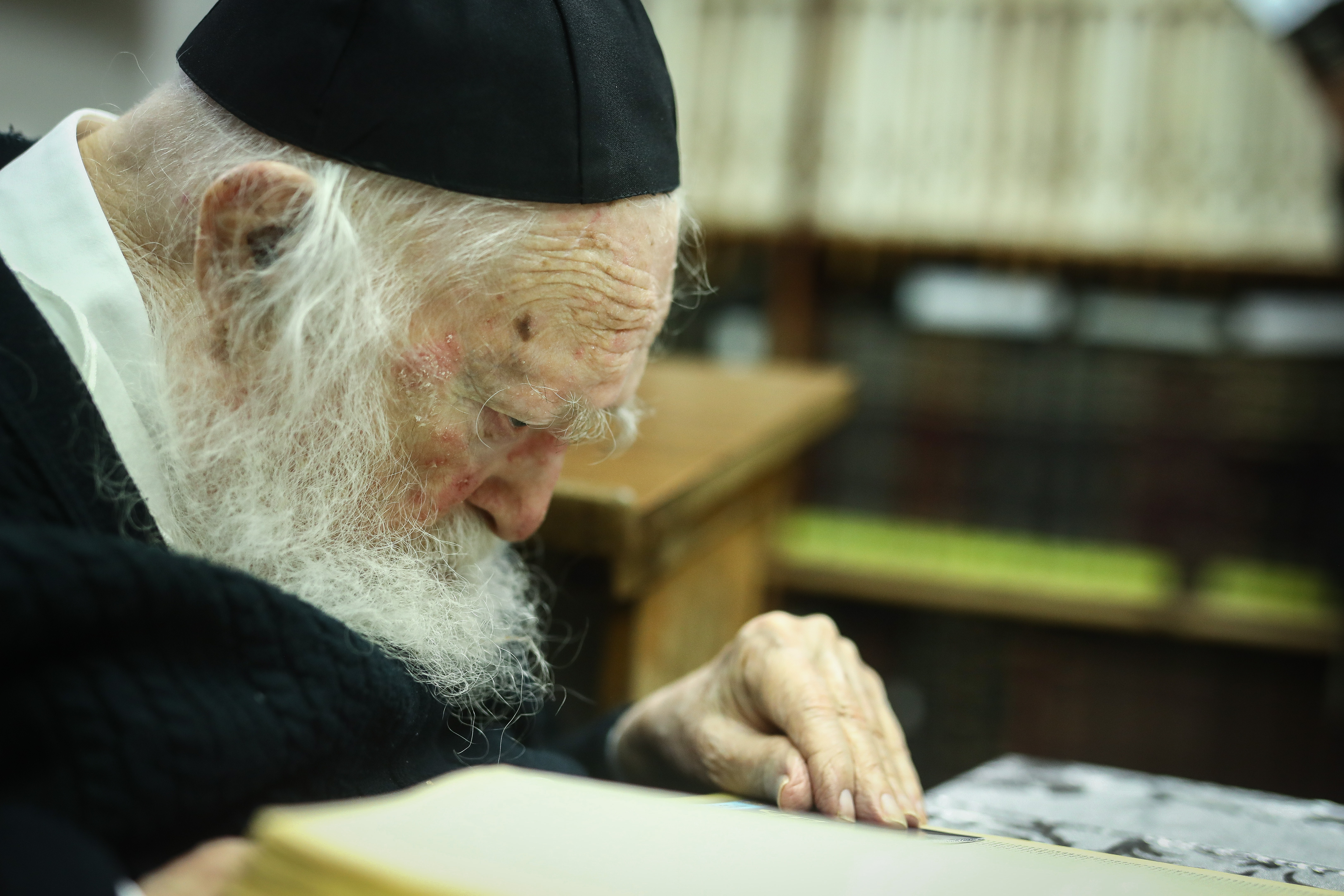 מרן הגאון רבי חיים קנייבסקי זצ"ל | צילום: Shlomi Cohen/Flash90 מרן הגאון רבי חיים קנייבסקי זצ"ל | צילום: Shlomi Cohen/Flash90